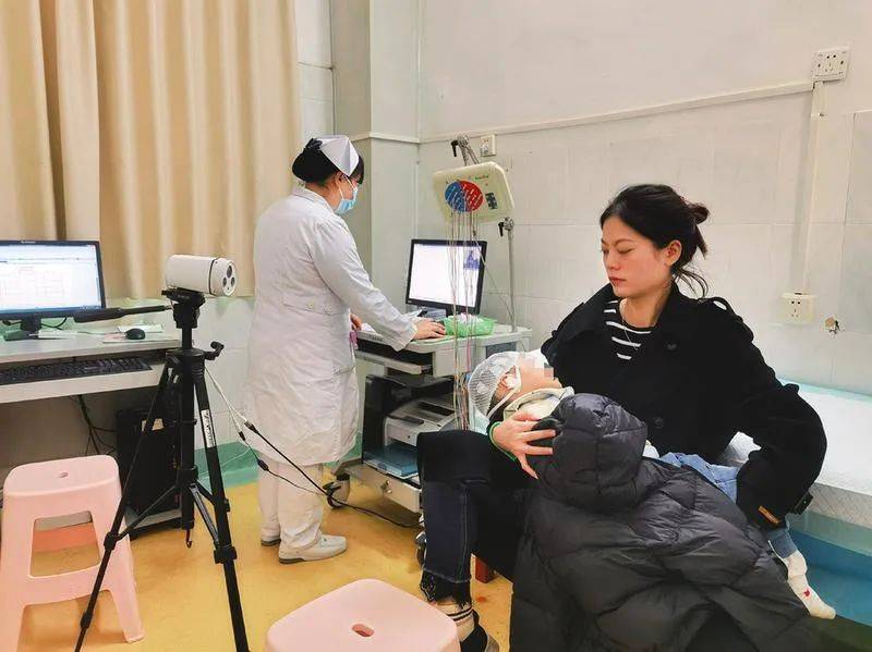 那曲最新妇幼保健院24小时免费咨询方法分析(最方便真实的那曲厦门妇幼保健院24小时免费咨询方法)
